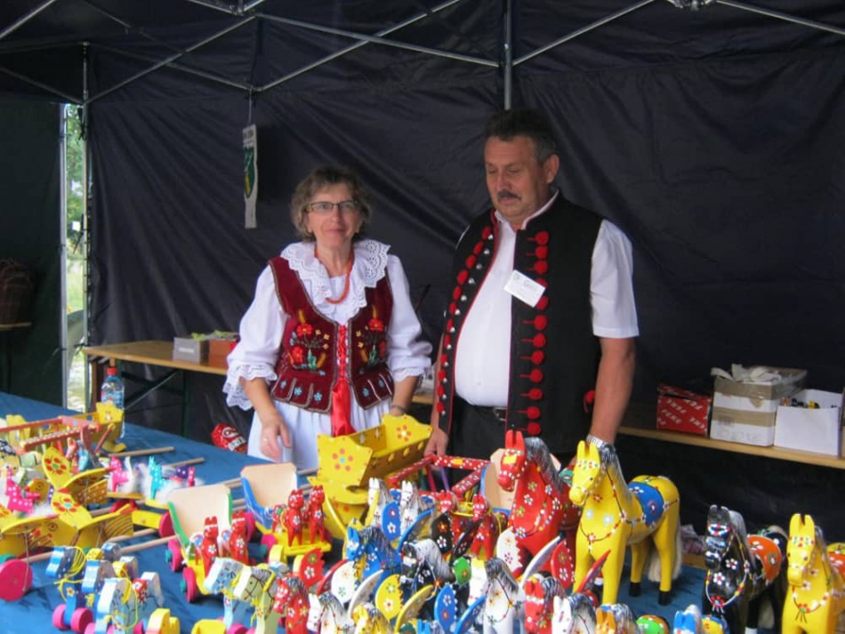 Marian i Wiesława Łoboz - twórcy ręcznie wykonywanych drewnianych zabawek