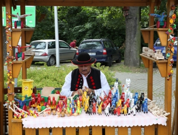 Marian i Wiesława Łoboz - twórcy ręcznie wykonywanych drewnianych zabawek - zdjęcie13