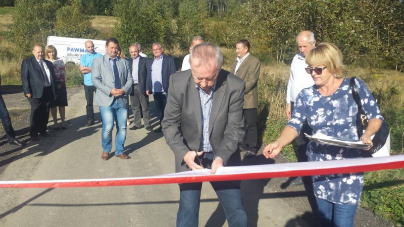 Uroczyste otwarcie drogi gminnej do „Dablina” na granicy sołectw Sopotnia Wielka – Krzyżowa